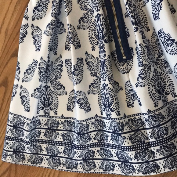 Printed fit & flare dress - Picture 4 of 7